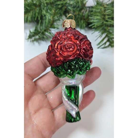 Red Rose Bouquet Old World Christmas Ornament - Picture 4 of 5